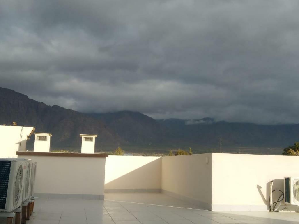 Bella Vista - Cafayate Apartment Bagian luar foto